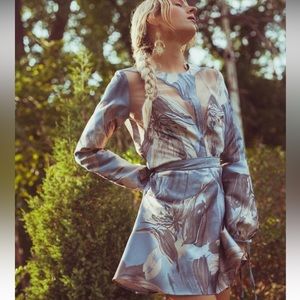 Lucia’s Sarto ♍️ blue dress small